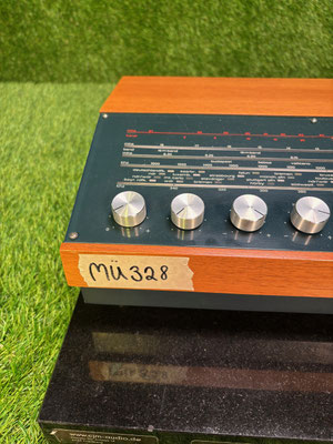 Wega 3105 HiFi Receiver Skala Detail