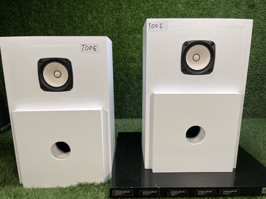 Lautsprecher Le Petit HiFi nach Jean Hiraga mit Fostex FE 103 Breitbandchassis Frontansicht