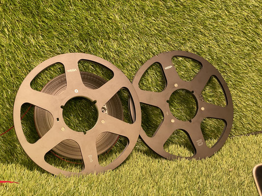 Wega Tonbandspulen Paar 26cm Vorderseite
