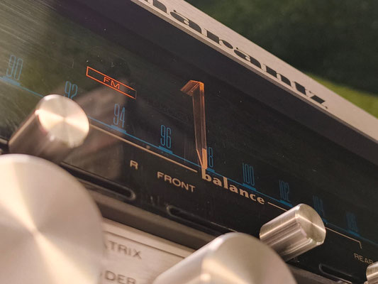 Receiver Marantz 4270 Skala Tuner Anzeige Detail
