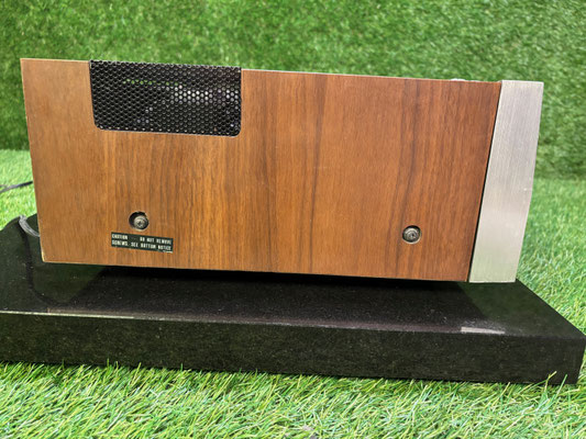 JVC 4VR-5436 Quad ReceiverWoodcase seite