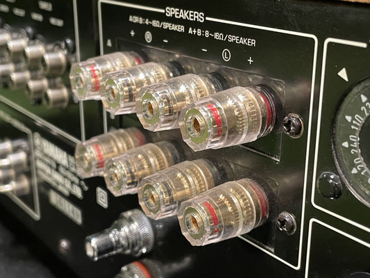 yamaha-ca-810-rueckseite-anschluesse.jpg