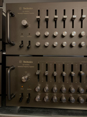 Equalizer Technics SH 9090 Universal Frequency Equalizer Frontansicht