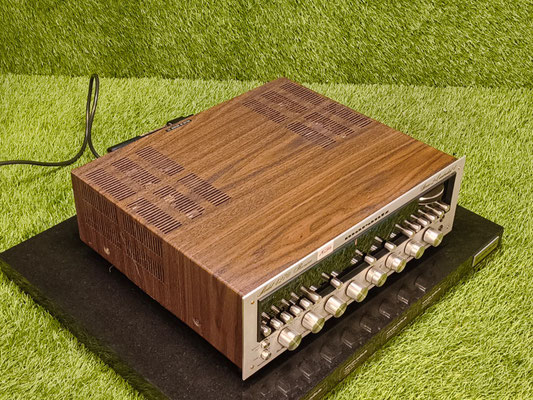 Receiver Marantz 4270 Gehäuseoberseite Zustand Detail