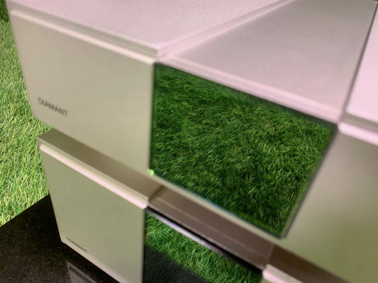 Endstufe Audiolabor Diamant 500 Frontdetail Glas Anzeige