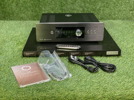 Roksan Blak Vollverstärker packing accessory