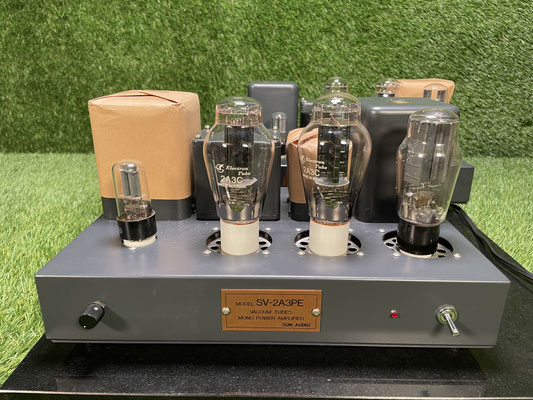 Röhrenendstufe Sun Audio SV 2A3PE Mono Endstufe Frontansicht
