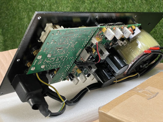 Monacor SAM-2 Platine und Elektronikdetail