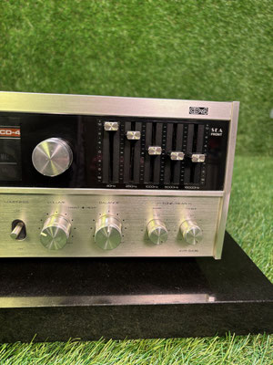 JVC 4VR-5436 Quad Receiver rechte Front