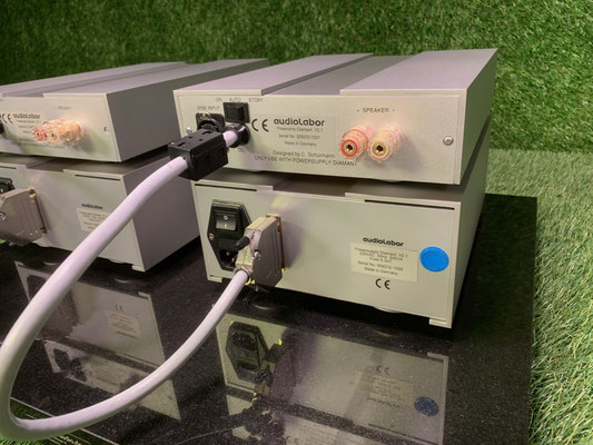 Endstufe Audiolabor Diamant 500 Rückseite Anschlüsse