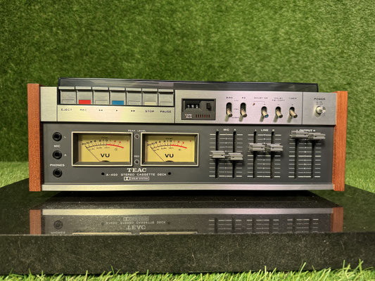 Teac A-450 Kassettendeck Frontansicht
