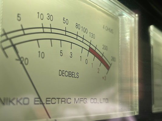 Nikko Alpha II VU-Meter Detailansicht