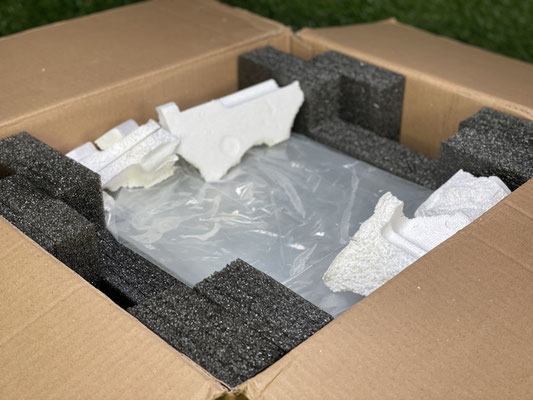 Roksan Blak Vollverstärker packing accessory