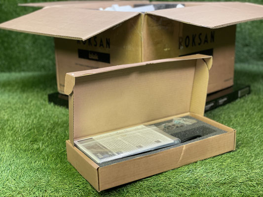 Roksan Blak Vollverstärker packing accessory