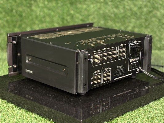 technics-su-9600-rueckseite-anschluesse.jpg