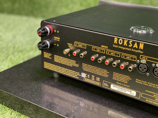 Roksan Blak Vollverstärker back