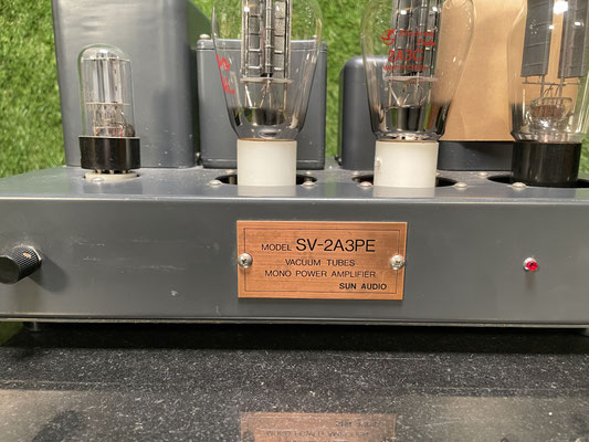 Röhrenendstufe Sun Audio SV 2A3PE Mono Endstufe Frontansicht
