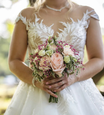 Bouquet de mariée - Fleuriste Francheville