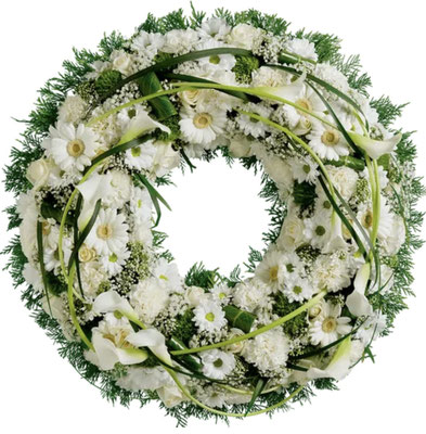 CRN_3 Couronne composée de roses, callas, chrysanthèmes et fleurs de saison blanches et vertes (Ø60 cm) 280 €