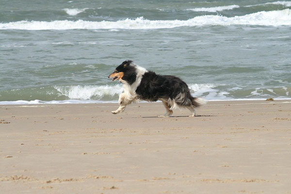 Klari mit ihren 11 Jahren lustig unterwegs am Strand <3