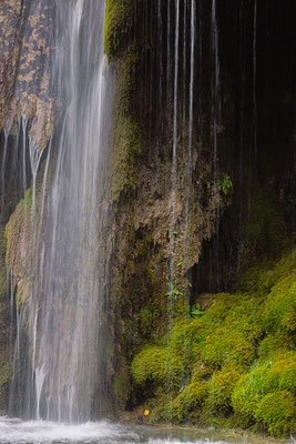 Seitlicher Sicht vom Wasserfall