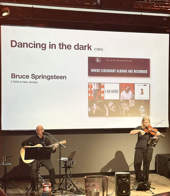 NEW YORK CITY. Eine literarisch-musikalische Kulturreise, Hafenbühne, Hamburg