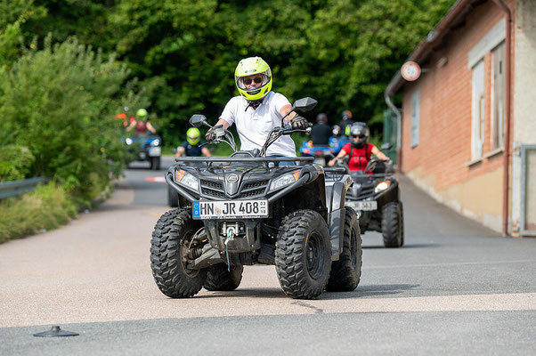 Gruppe Segway, Quad, Bogenschießen