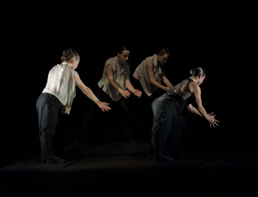 Juana  Asun Noales    Luna Negra Dance Theater