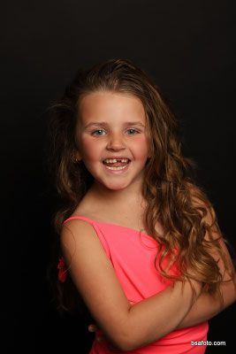 Kinderfotografie en fotoshoot kinderfeest in Breda en Oosterhout voor meisjes die hun verjaardag als fotomodel willen vieren