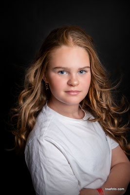 Professionele kinderfeestje fotoshoot in Oosterhout en Breda met make-up party en fotostudio voor verjaardagen en vriendinnenshoots.