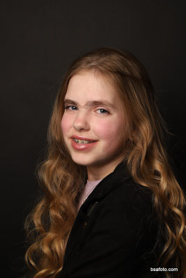 Kinderfeestje fotoshoot in Oosterhout met professionele kinderfotografie en make-up party.