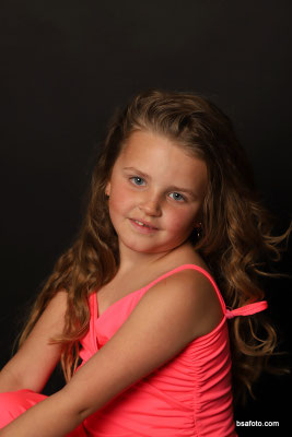 Kinderfotografie en fotoshoot kinderfeest in Breda en Oosterhout voor meisjes die hun verjaardag als fotomodel willen vieren