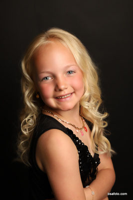 Kinderfotografie en fotoshoot kinderfeest in Breda en Oosterhout voor meisjes die hun verjaardag als fotomodel willen vieren