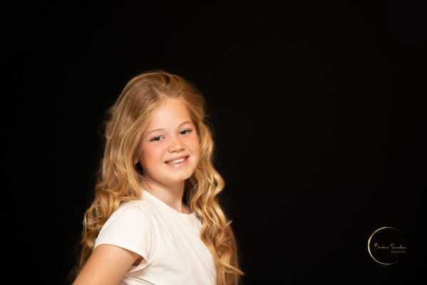 Kinderfotografie en fotoshoot kinderfeest in Breda en Oosterhout voor meisjes die hun verjaardag als fotomodel willen vieren