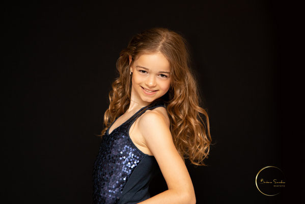 Kinderfotografie en fotoshoot kinderfeest in Breda en Oosterhout voor meisjes die hun verjaardag als fotomodel willen vieren