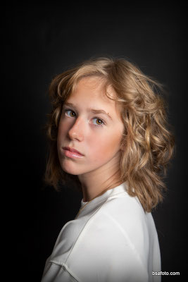 Professionele kinderfeestje fotoshoot in Oosterhout en Breda met make-up party en fotostudio voor verjaardagen en vriendinnenshoots.