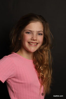 Kinderfeestje fotoshoot in Oosterhout met professionele kinderfotografie en make-up party.