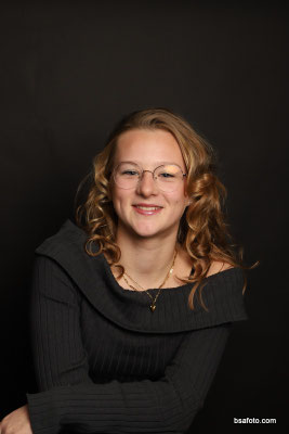 Kinderfeestje fotoshoot in Oosterhout met professionele kinderfotografie en make-up party.