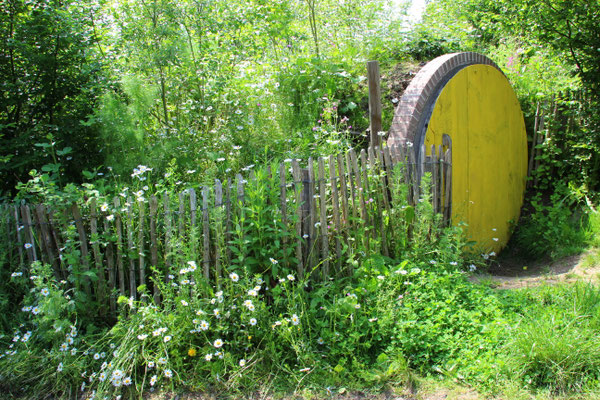 Mit bezauberndem Garten