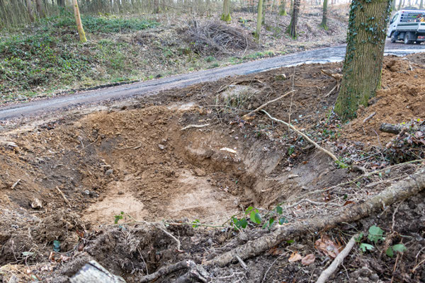 Weitere kleine Vertiefung direkt unterhalb der Abzweigung (Foto: B. Budig)