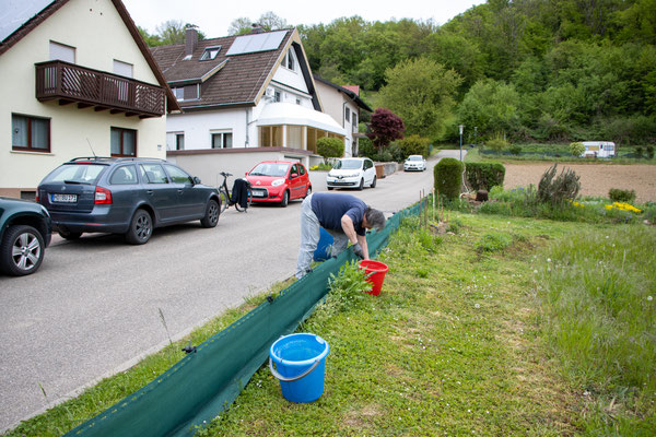 Hilfe der Anwohner (Foto: B. Budig)