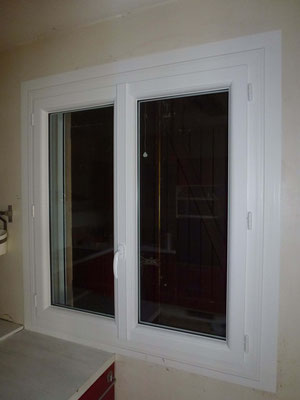 Fenêtre PVC aprés interantion en renovation coté intérieur