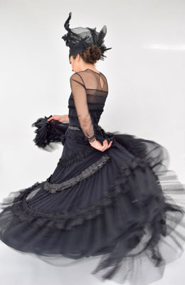 CHRISTINE ROHR - MASTER MILLINER - Dress: Nina Kollmann-Troy