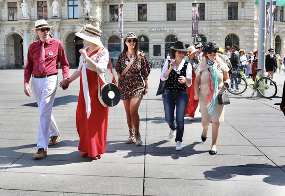 HAT WALK AUSTRIA 2025 - World Hat Walk / Fotografin: Katheryna Fedorova