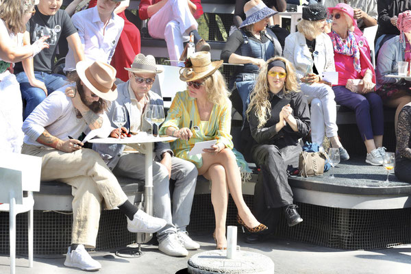 HAT WALK AUSTRIA 2025 - World Hat Walk / Fotografin: Katheryna Fedorova