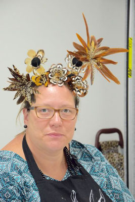 Workshop Un Bouquet des Fleurs Federnblumen. Foto © Christine Rohr Master Milliner & Academy