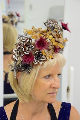 Workshop Un Bouquet des Fleurs Federnblumen. Foto © Christine Rohr Master Milliner & Academy