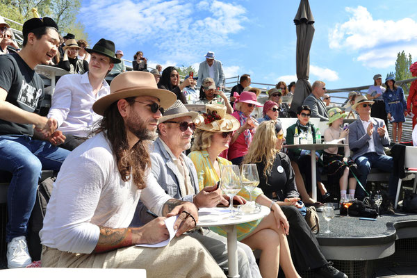 HAT WALK AUSTRIA 2025 - World Hat Walk / Fotografin: Katheryna Fedorova