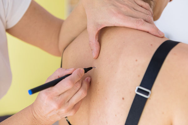 FOI Therapie bei PhysioPlus Delgrosso Physiotherapie Rheintal Maitland, Ganzkörper-Therapie, ©nussbaumerphotography.com