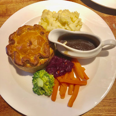 ....aber dann doch lieber den Steak Pie im Pub!